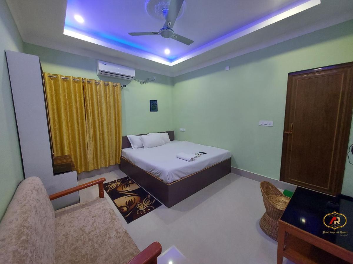 Hotel Aayes And Resort Shānti Niketan מראה חיצוני תמונה